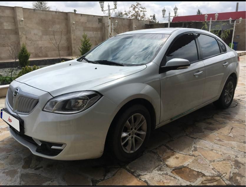 برلیانس H330 اتوماتیک 1500cc، مدل ۱۳۹۶|خودرو سواری و وانت|تهران, شهرک آزادی|دیوار