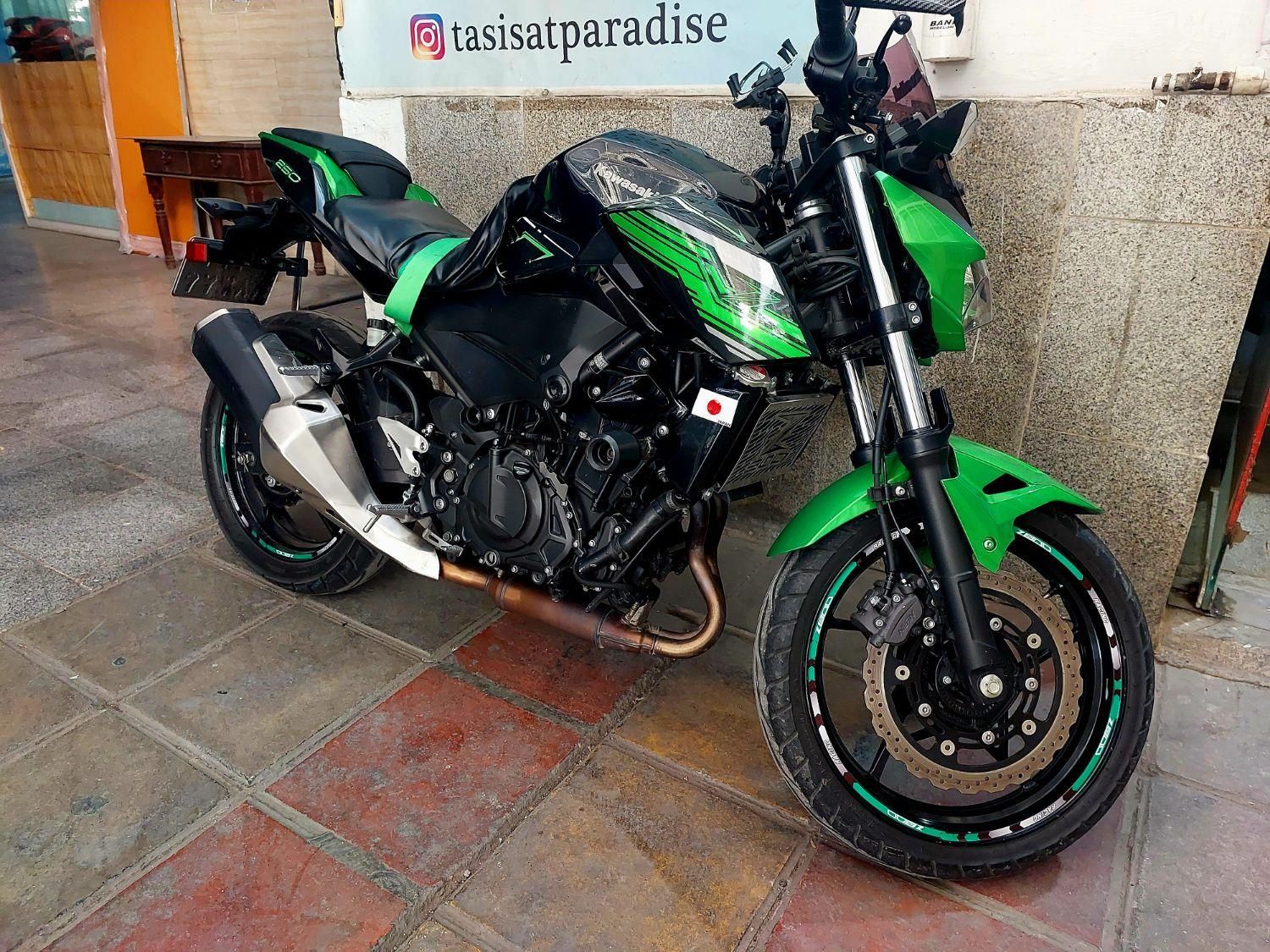 z250|موتورسیکلت|تهران, شهرک ولیعصر|دیوار