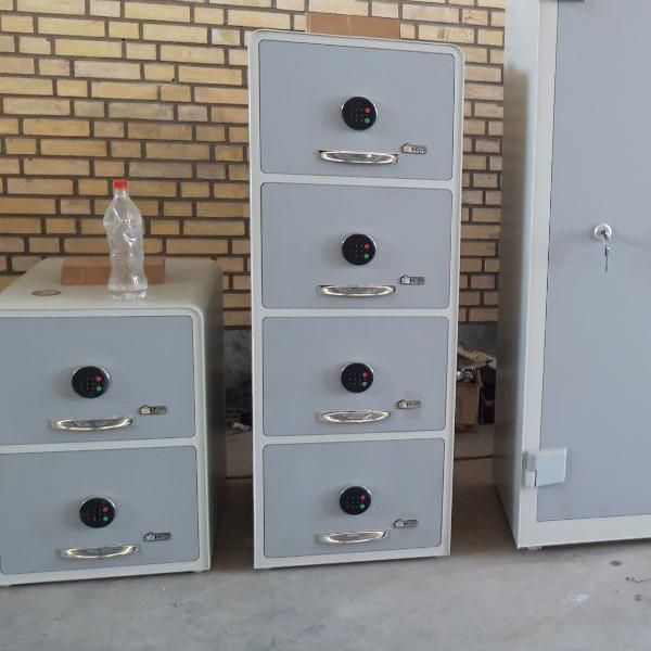 فایل۴کشوطرح گاوصندوق 1400eac|دفتر کار|تهران, شهرک طالقانی|دیوار