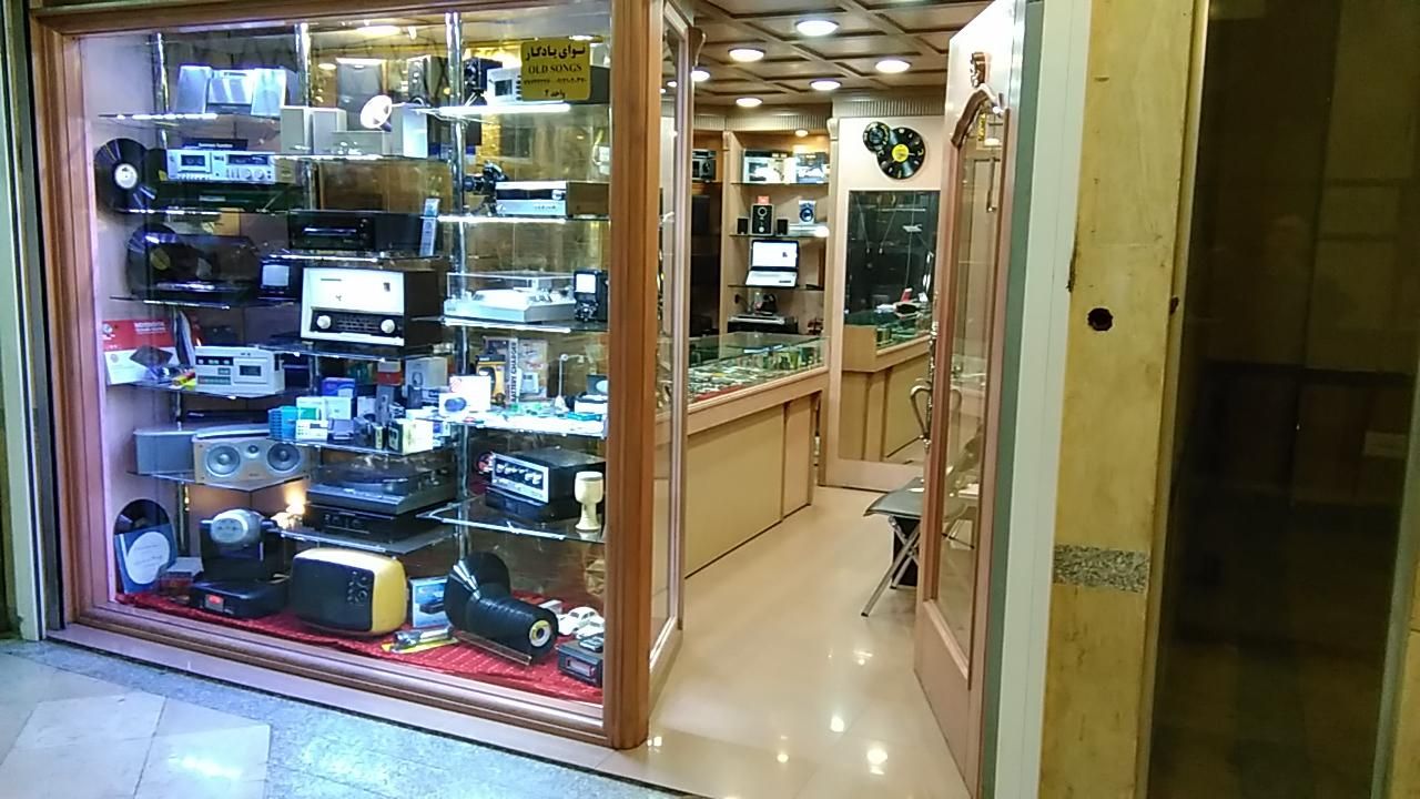 فروش مغازه ۲۲ متری در بهار|فروش مغازه و غرفه|تهران, بهار|دیوار