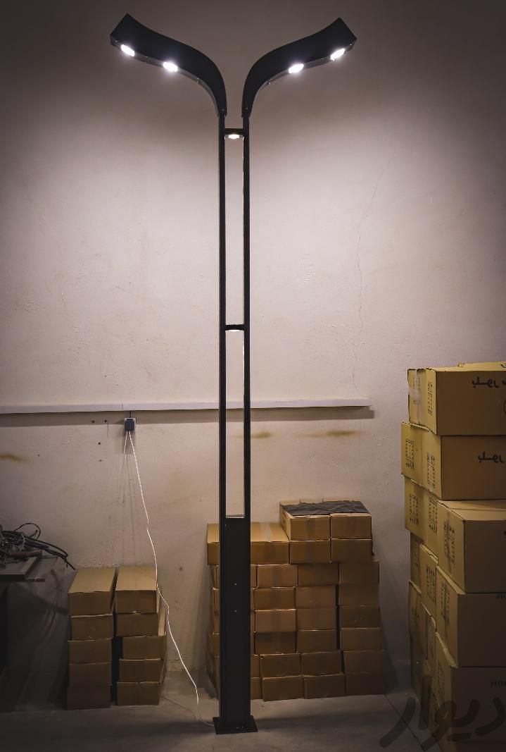 پایه چراغ ۳.۵ متری دو طرفه (موجود)|لامپ و چراغ|پیشوا, |دیوار