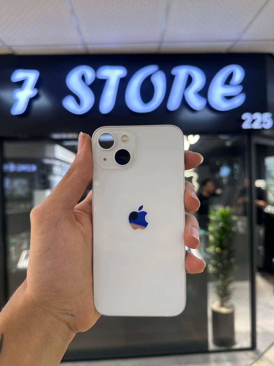 اپل iPhone 13 با حافظهٔ ۱۲۸|موبایل|تهران, گیشا (کوی نصر)|دیوار