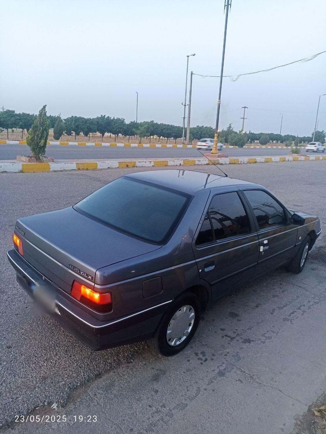 پژو405دوگانه کارخونه 97معاوضه با نیسان|خودرو سواری و وانت|قزوین, |دیوار