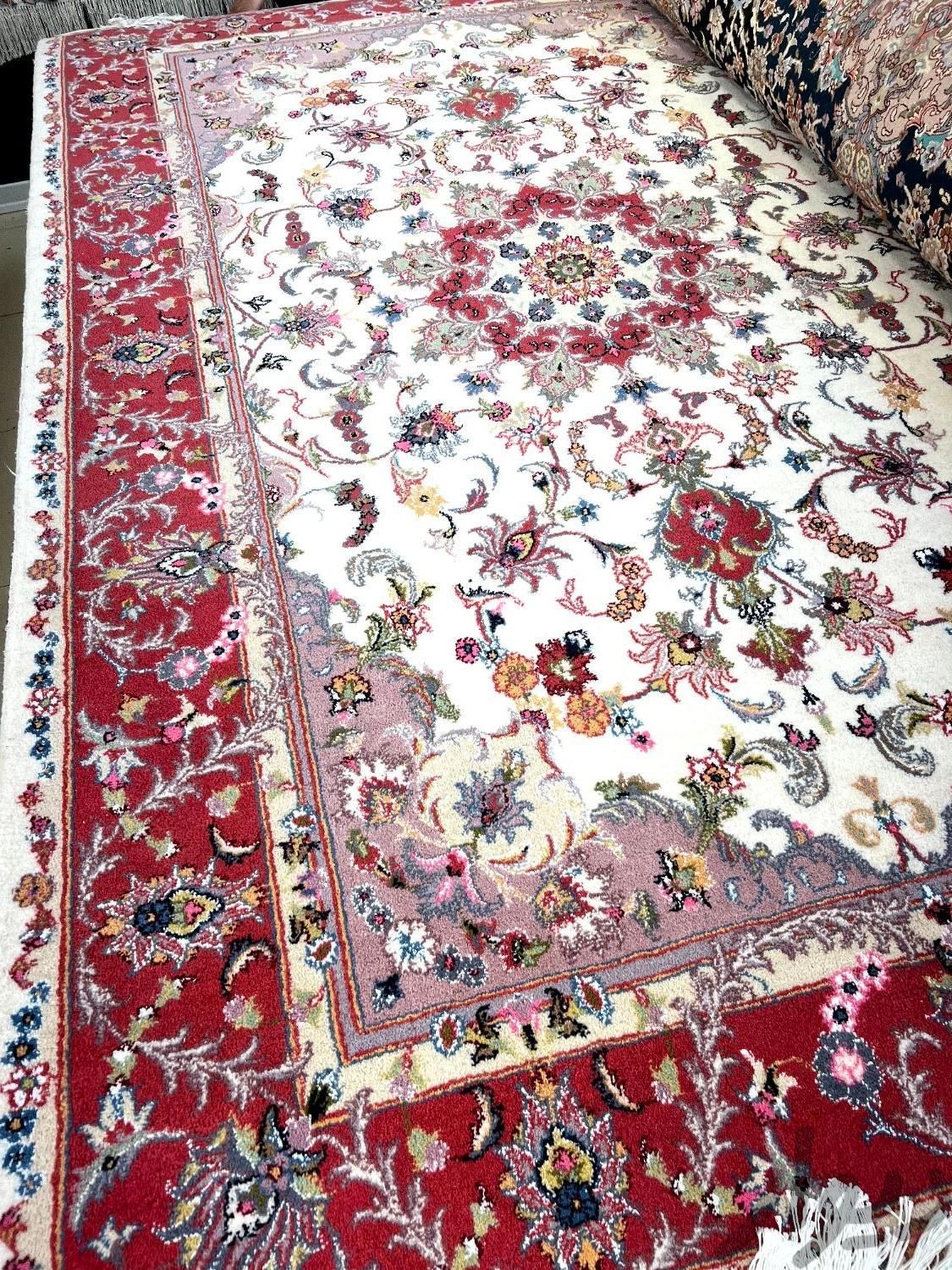 جفت فرش دستباف ۶متری طرح تبریز گل ابریشم دستبافت|فرش|تهران, کوهک|دیوار