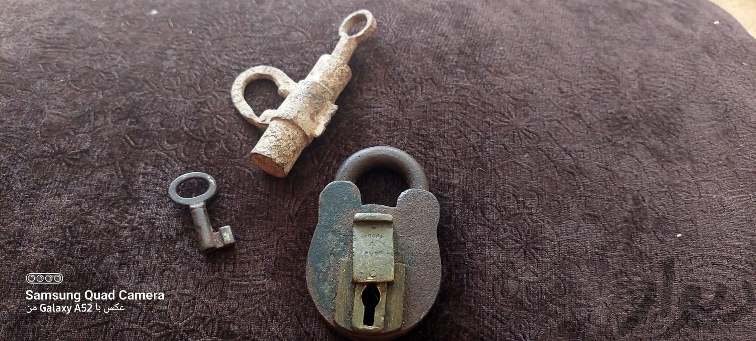 قفل قدیمی|اشیای عتیقه|ایذه, |دیوار