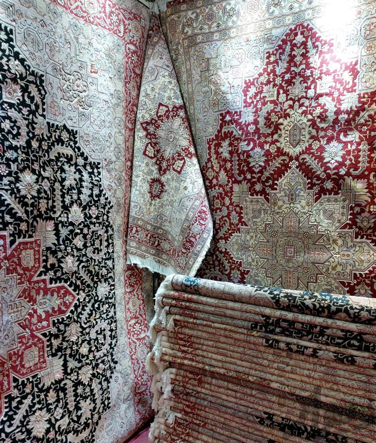 (خریدارقالی‌)ابریشم‌‌معمولی‌ تبریز‌کاشان‌قم(فرش)|فرش|تهران, تجریش|دیوار