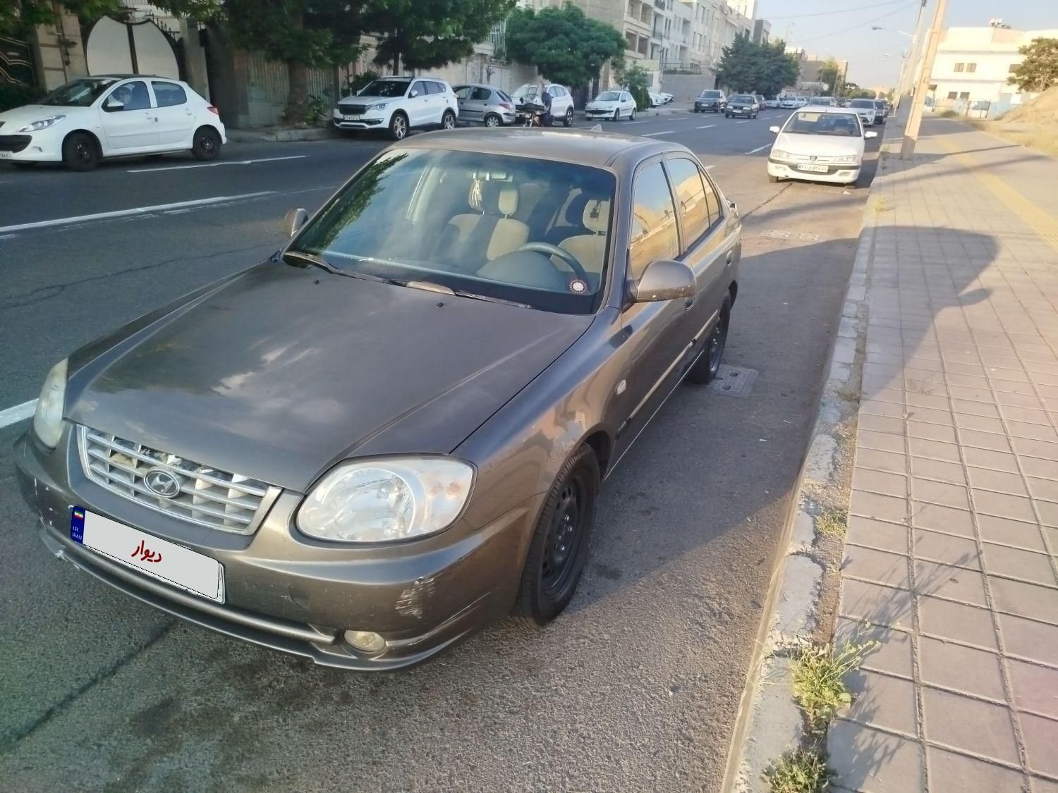 هیوندای ورنا دنده‌ای1600 موتور بزرگ، مدل ۱۳۸۹|خودرو سواری و وانت|تهران, شهرک راه‌آهن|دیوار
