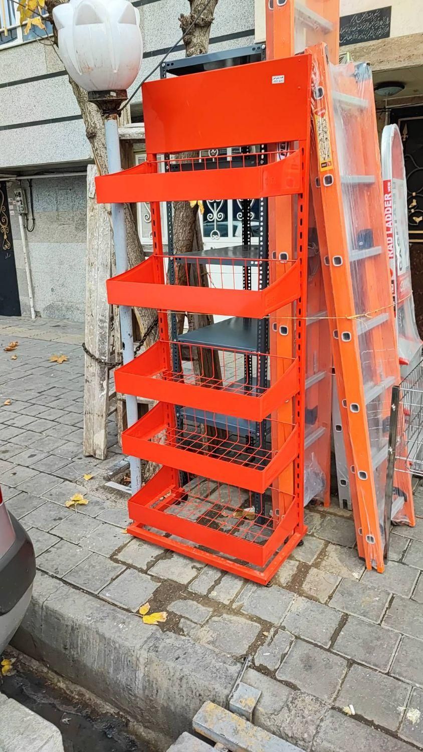 استند . استند هایپری فلزی . استند چیپس و پفک .|فروشگاه و مغازه|رشت, حومه رشت|دیوار