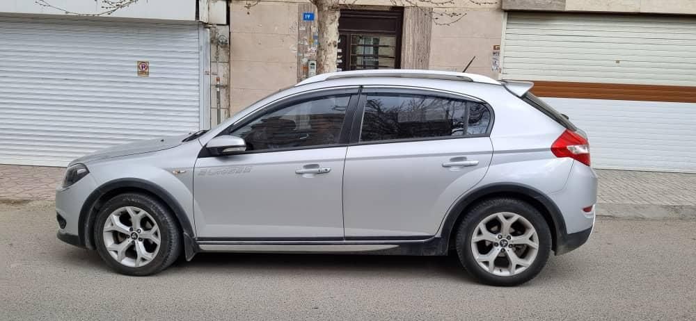 برلیانس کراس اتوماتیک 1650cc، مدل ۱۳۹۷|خودرو سواری و وانت|تهران, اقدسیه|دیوار