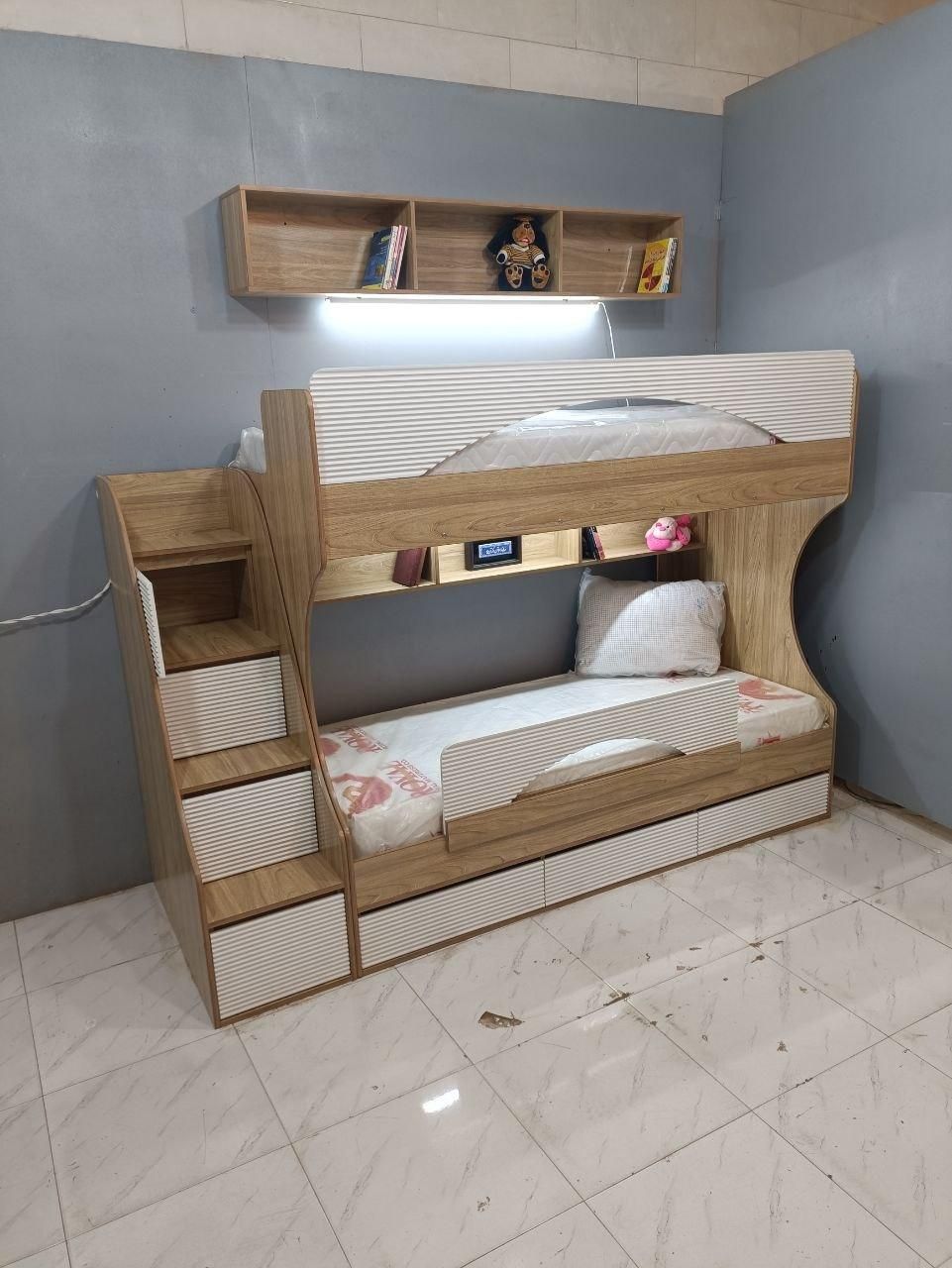 دوطبقه شیک و مجلسی مدل D-075|تخت و سرویس خواب|رشت, جانبازان|دیوار