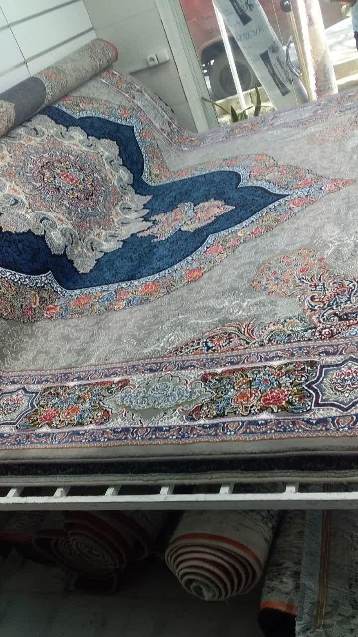 فرش نو اکبند|فرش|اصفهان, لاله|دیوار