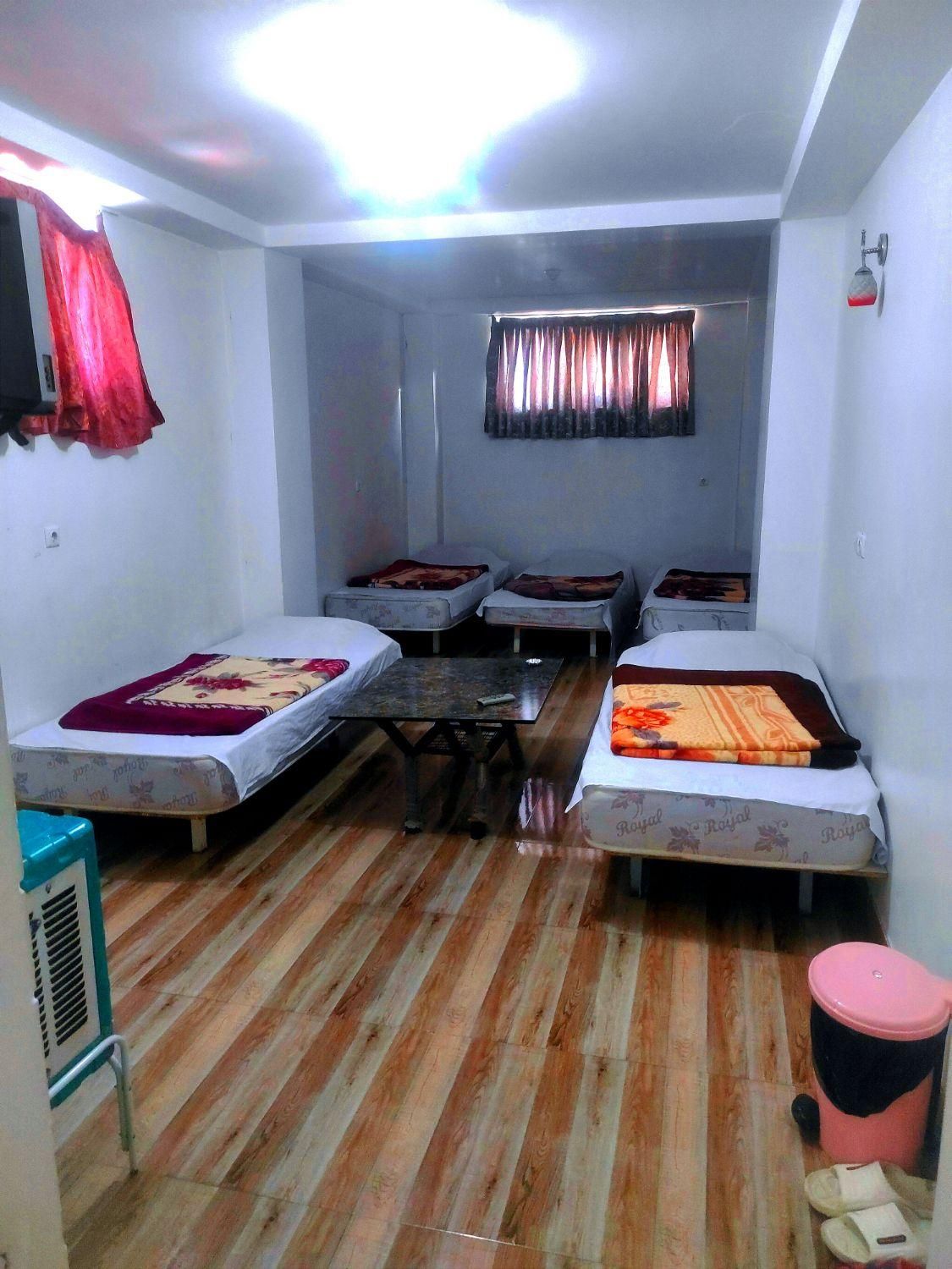 سویت اجاره‌ای مرکز شهر (محل اقامت) 24 ساعته|اجارهٔ کوتاه‌مدت آپارتمان و سوئیت|سقز, |دیوار