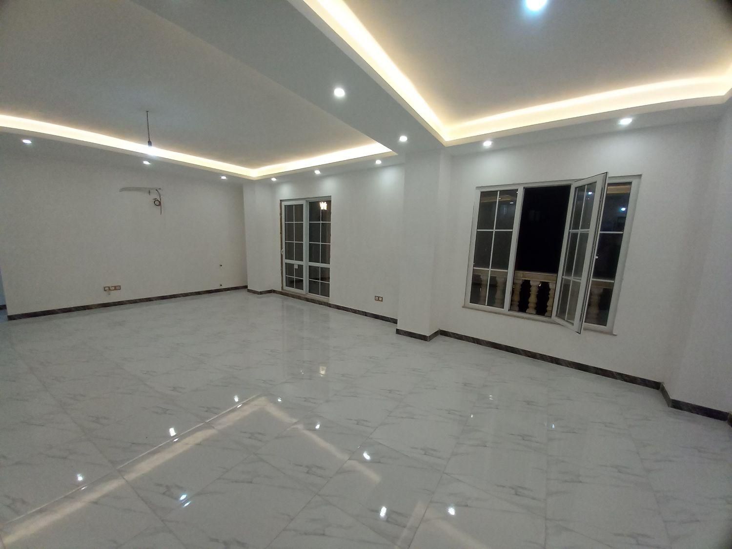 ۱۵۲ متر * تک واحدی * ۲ پارکینگ * مطبخ * مستر|فروش آپارتمان|رشت, حسین آباد|دیوار