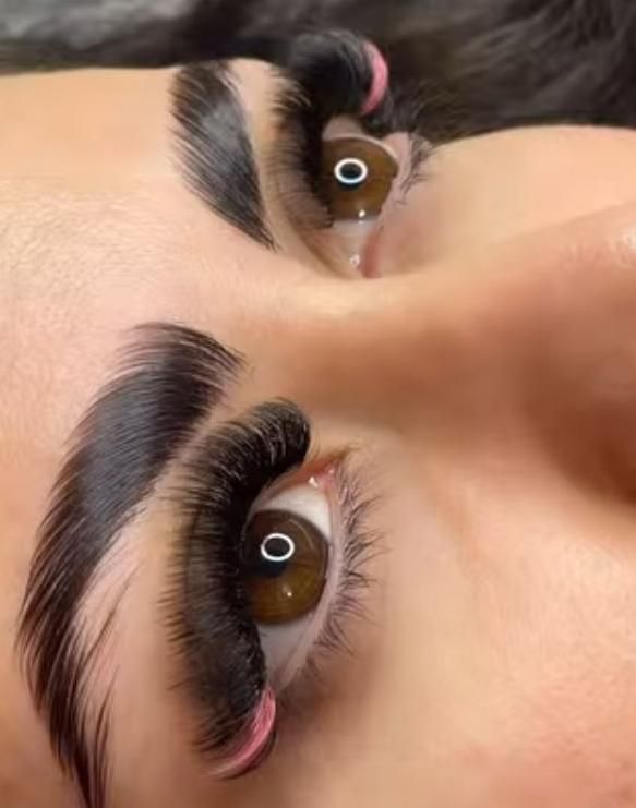 آکادمی تخصصی اکستنشن مژه و لیفت و لمینت ابرو و|خدمات آرایشگری و زیبایی|قرچک, |دیوار