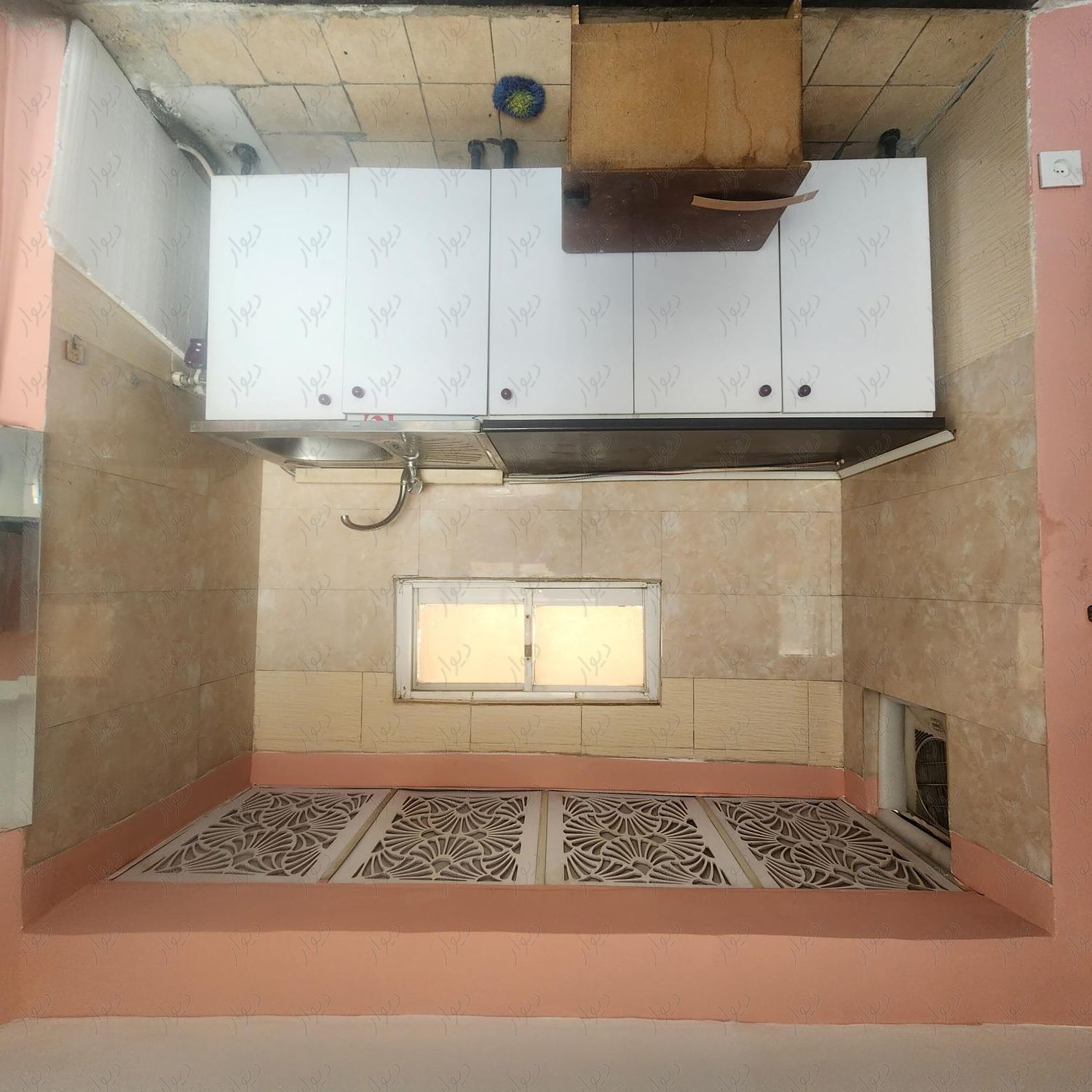 ۱۰ متر اتاق با آشپزخانه و سرویس|اجارهٔ آپارتمان|تهران, نصرت|دیوار