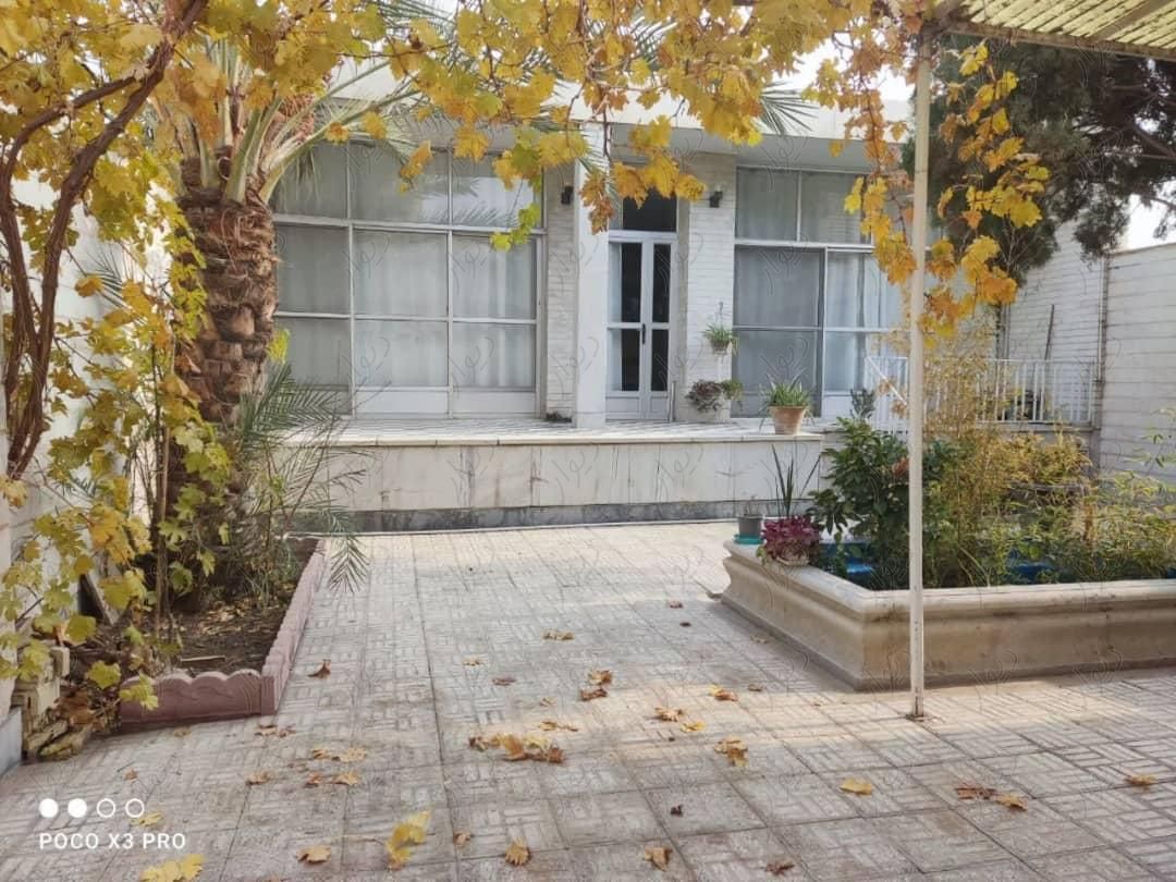 ویلائی زمین ۲۵۰مترساخت۲۰۰متر|فروش خانه و ویلا|اصفهان, اشراق|دیوار