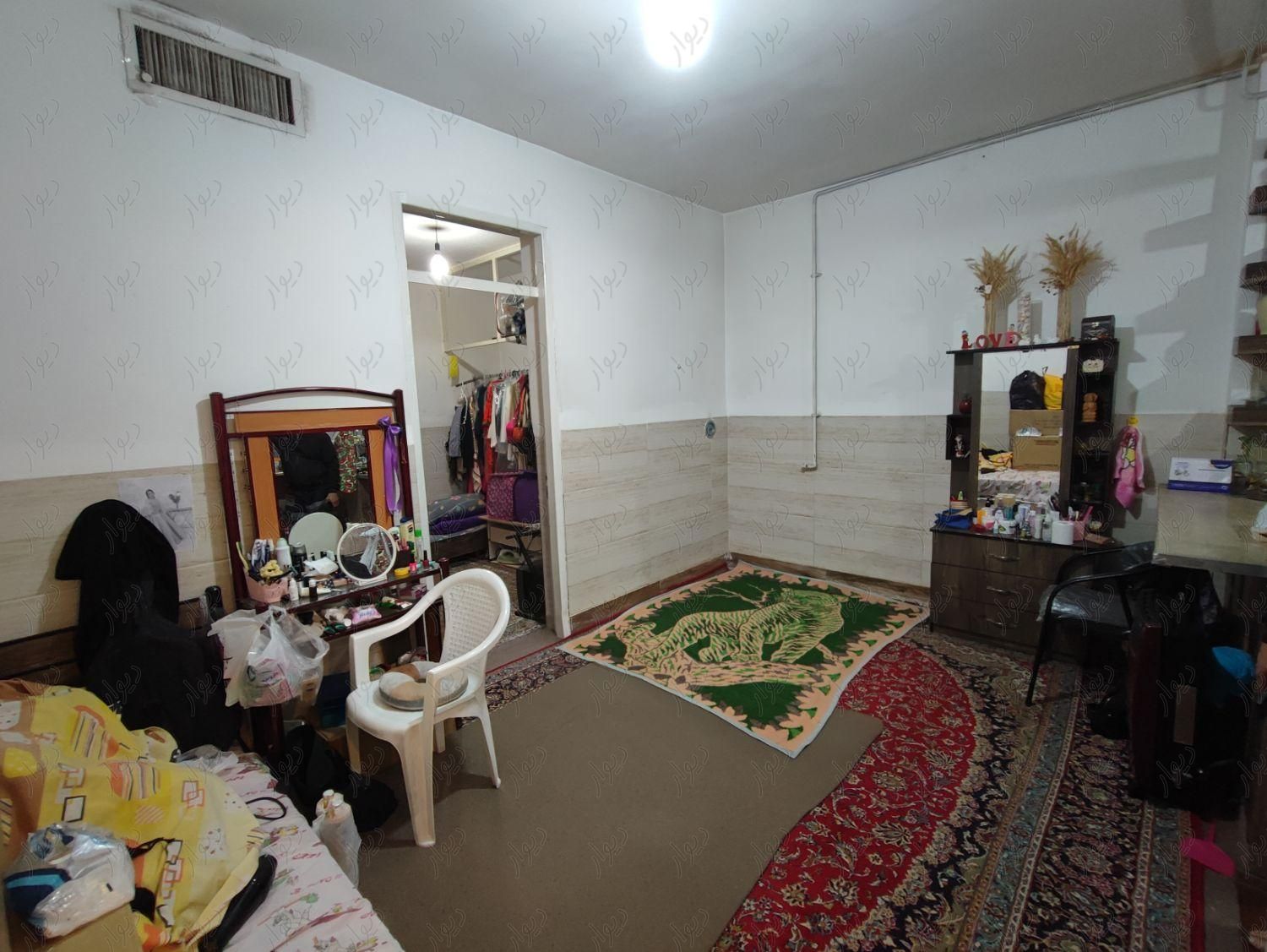 منزل ویلایی یک خوابه مجزا خیابان نرگس|اجارهٔ خانه و ویلا|شیراز, کاراندیش|دیوار