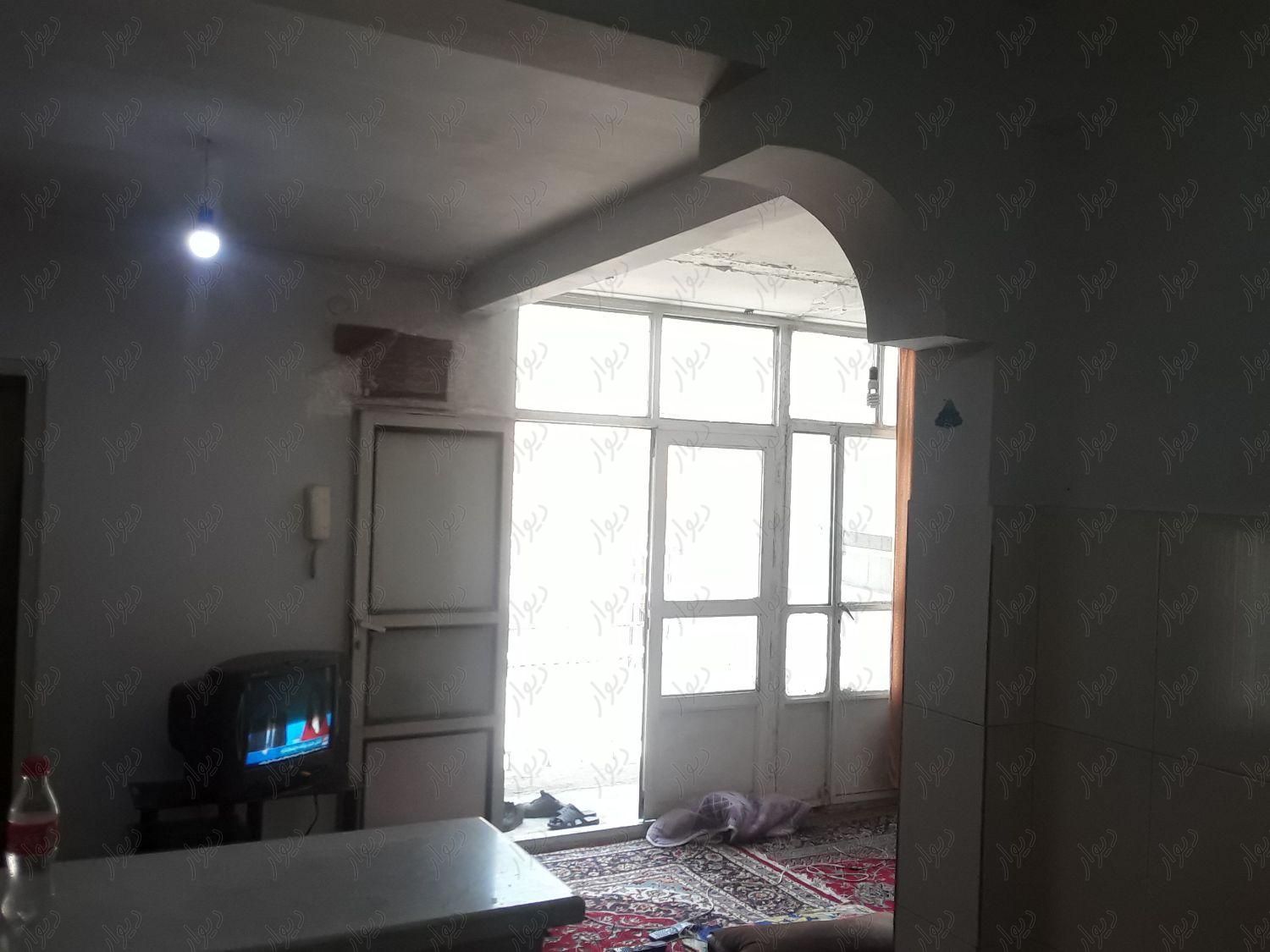 طبقه دوم|اجارهٔ خانه و ویلا|تهران, امامزاده حسن(ع)|دیوار