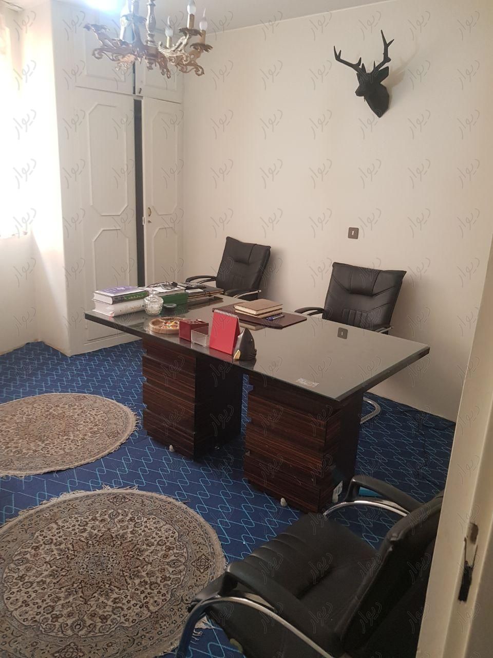 اجاره یک اتاق از دفتر کار|اجارهٔ دفتر کار، اتاق اداری و مطب|تهران, حصار بوعلی|دیوار