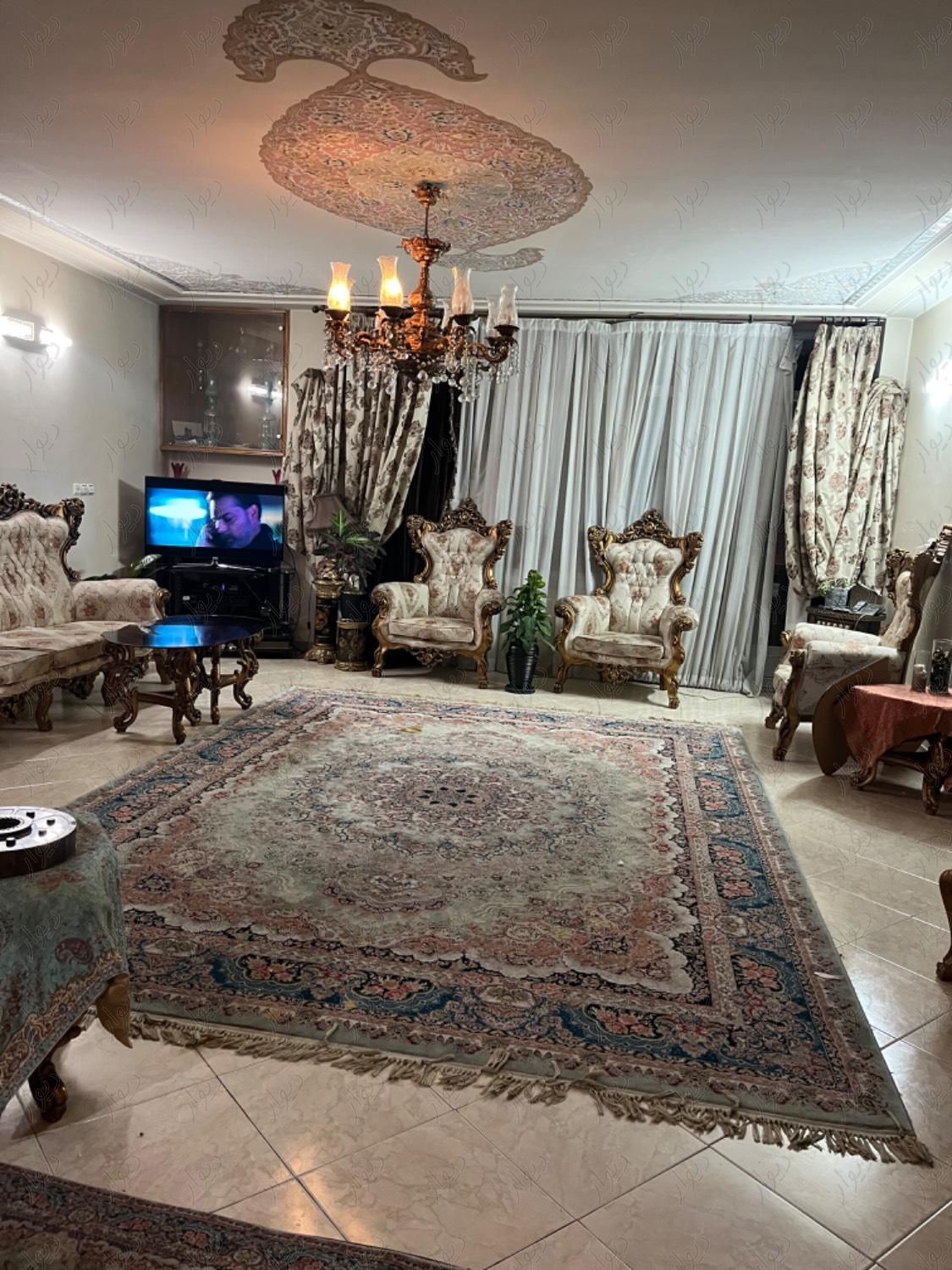 آپارتمان تک واحدی ۱۱۸د متر دو خواب|اجارهٔ آپارتمان|اصفهان, طوقچی|دیوار
