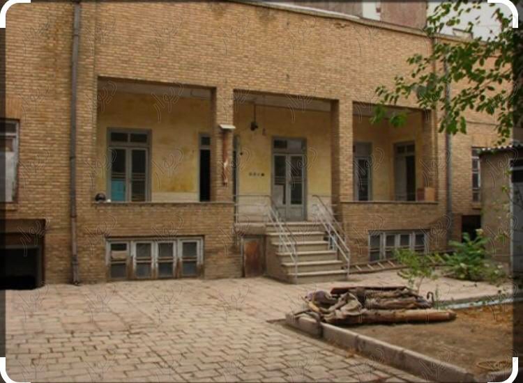 خانه کلنگی ٢٨٠ متری قلهک کدویی|فروش زمین و کلنگی|تهران, قلهک|دیوار