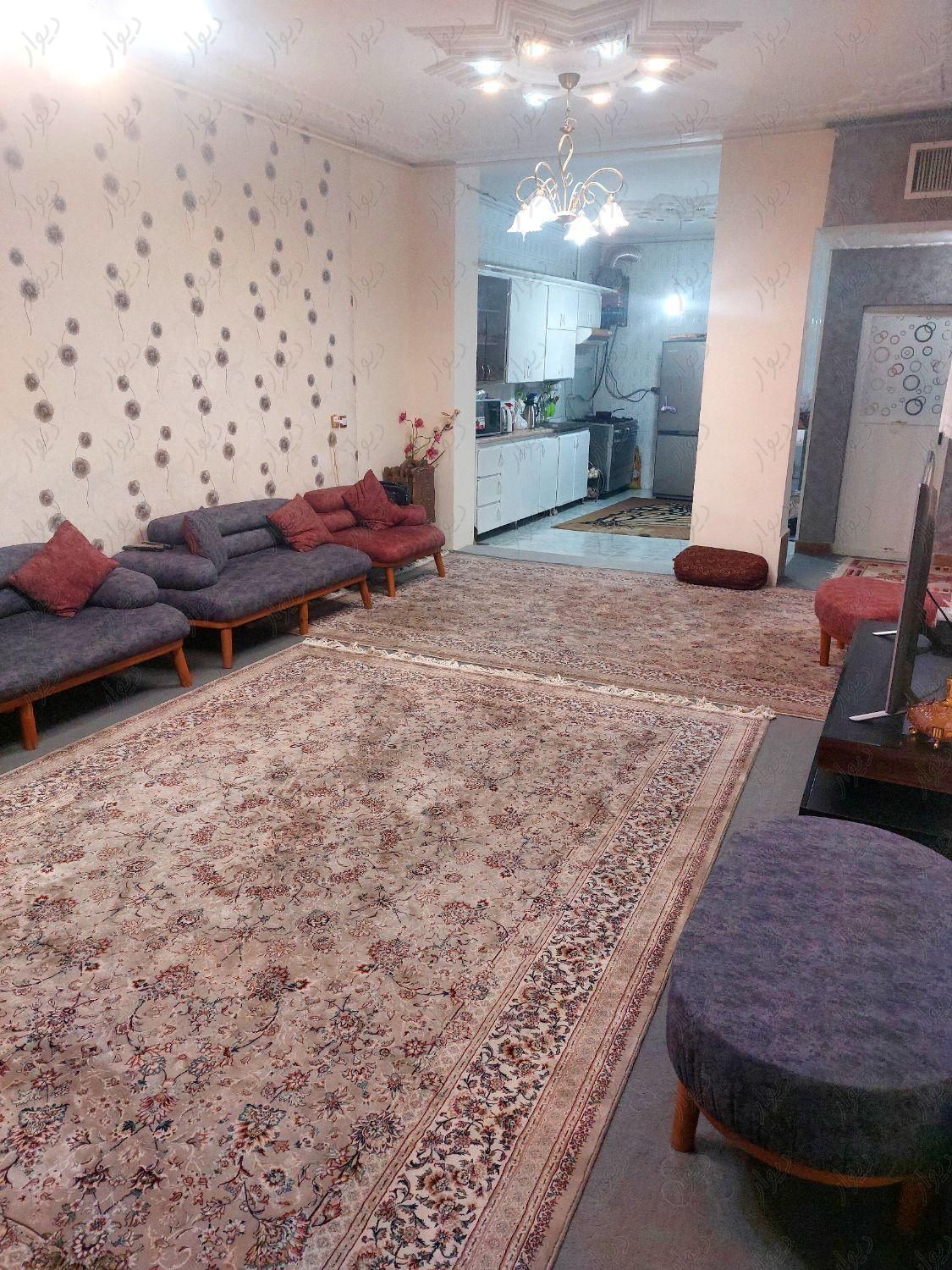 طبقه اول|اجارهٔ آپارتمان|شیراز, جوادیه|دیوار