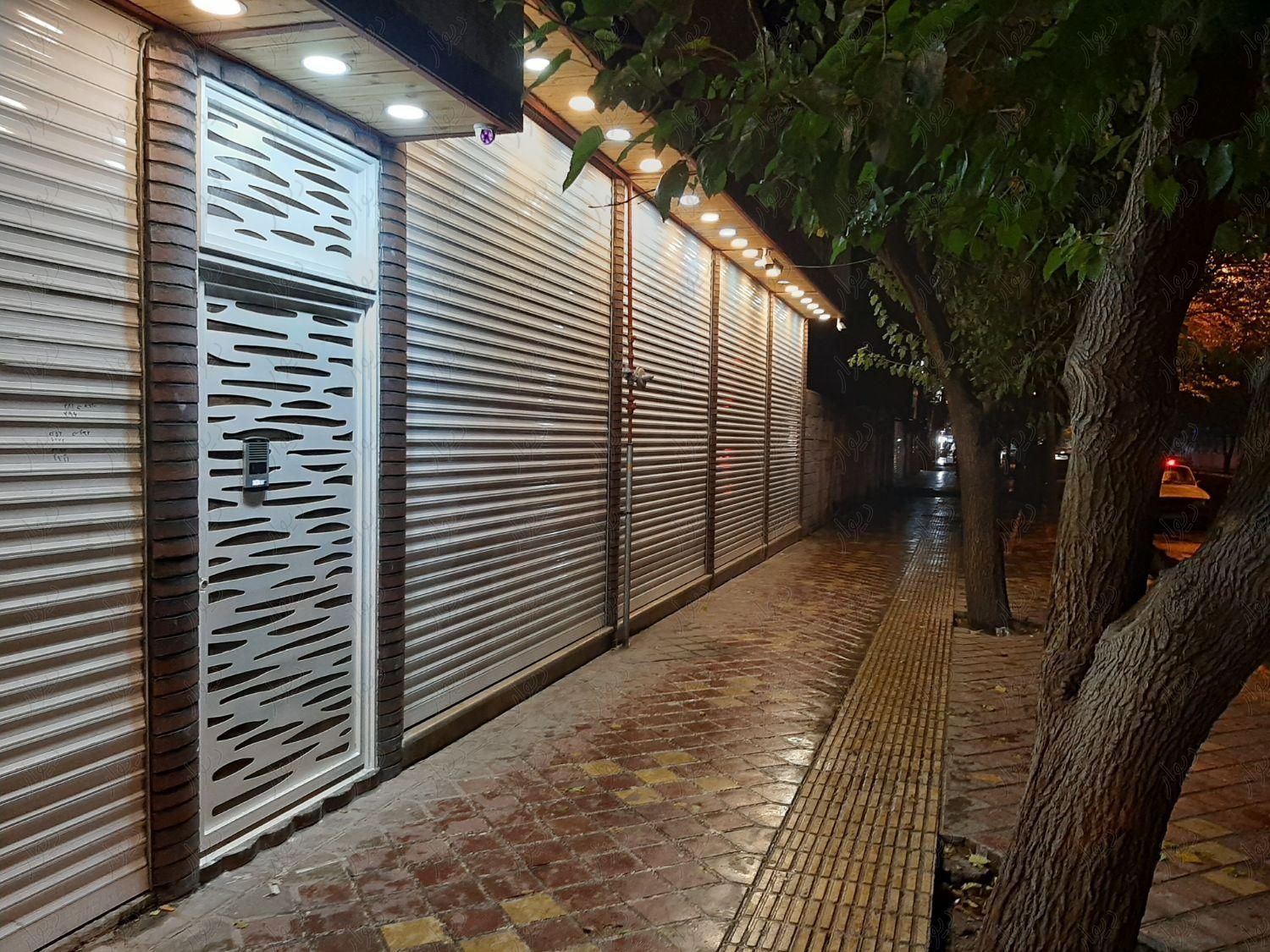 مغازه ۲۱ متری خیابان اصلی کیانشهر|اجارهٔ مغازه و غرفه|تهران, شهرک کیانشهر|دیوار