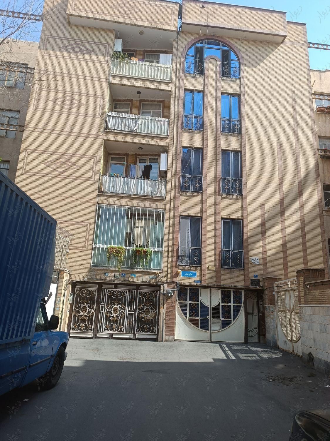 آپارتمان ۶٠ متری با تمام امکانات نزدیک مترو|اجارهٔ آپارتمان|تهران, شهرک شریعتی|دیوار