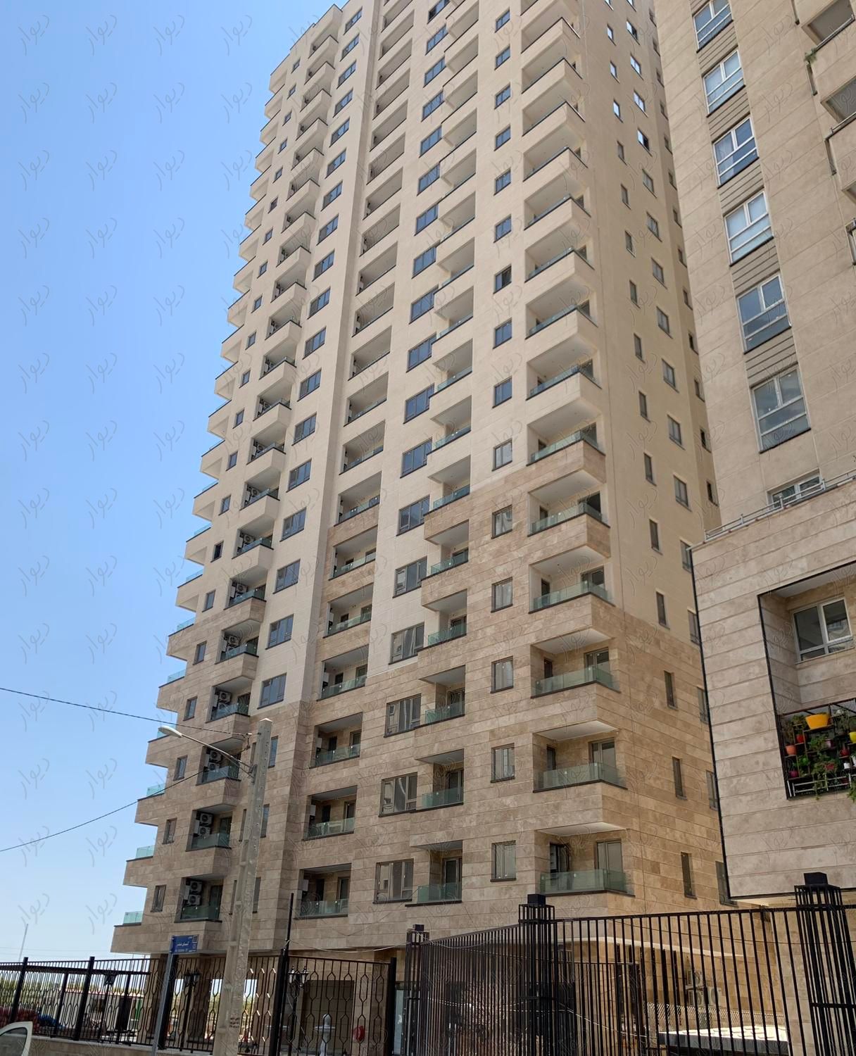 آپارتمان نوساز ۱۱۲ متر برج مجلل پاسارگادخ آفتاب|فروش آپارتمان|تهران, شهرک صدرا|دیوار