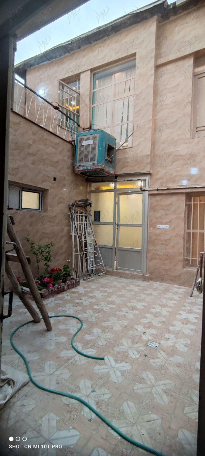 رهن منزل دو طبقه نزدیک خیابان سه خوابه|اجارهٔ خانه و ویلا|شیراز, گود عربان|دیوار