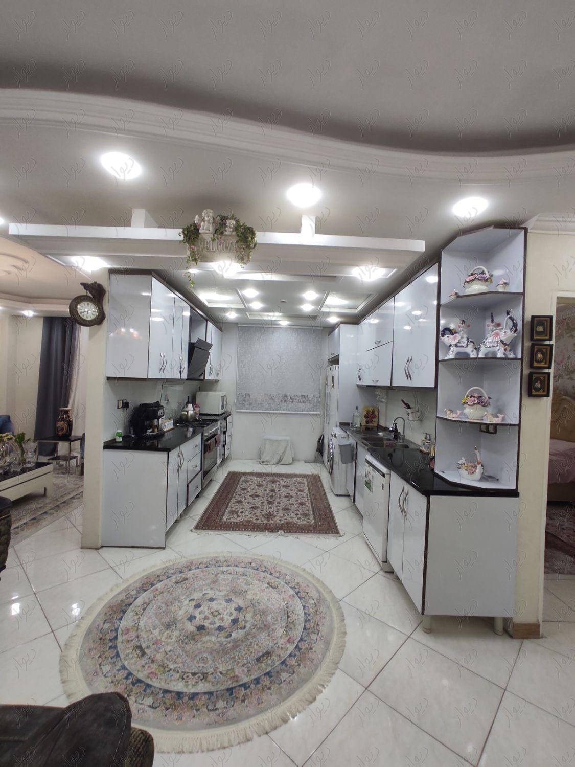 آپارتمان سه خواب ۱۳۰ متر |فروش آپارتمان|تهران, نازی‌آباد|دیوار
