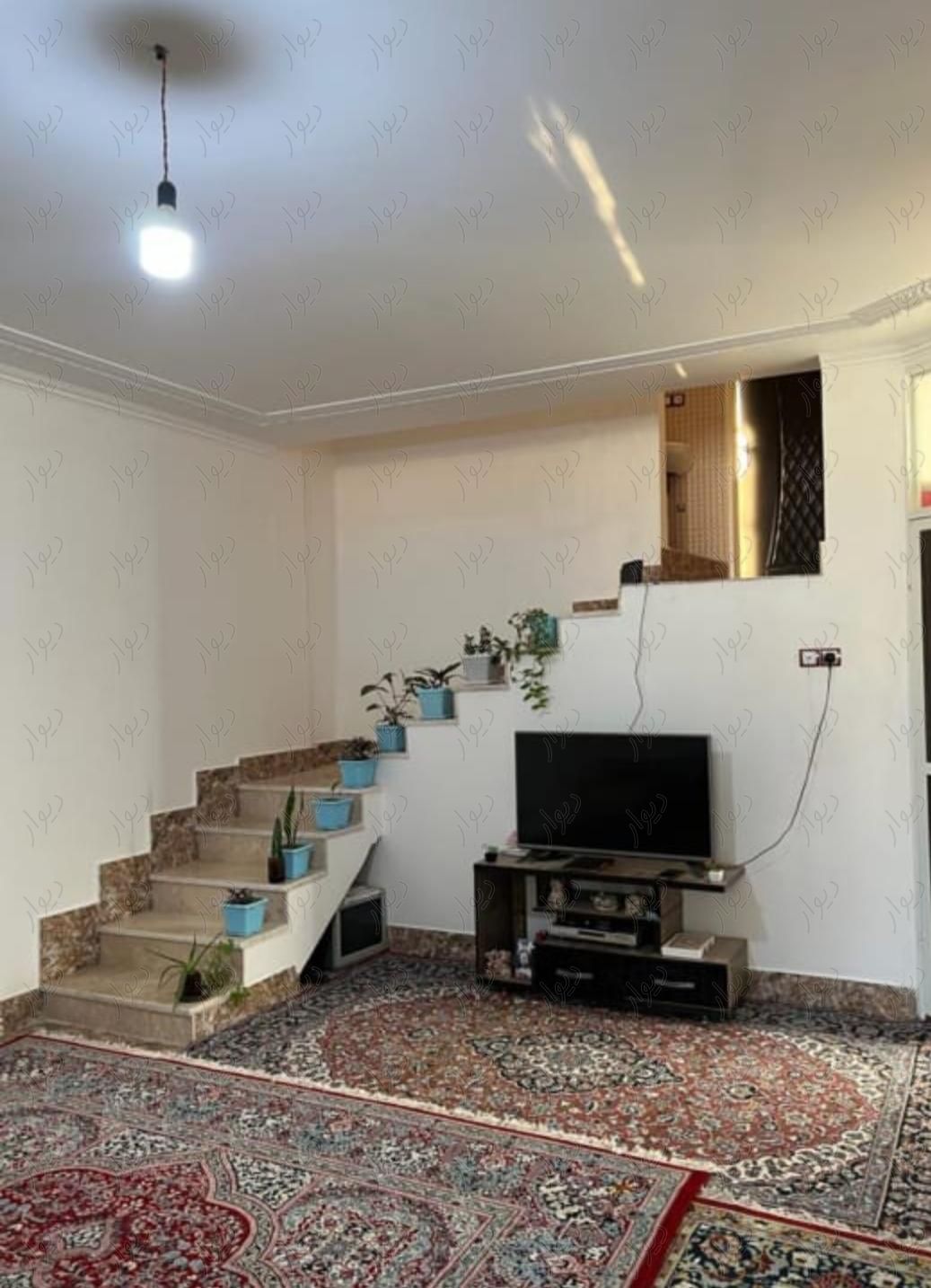 منزل 100متر واحدی طبقه دوم|فروش آپارتمان|شیراز, میانرود|دیوار