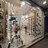 واگذاری مغازه کفش اسپرت بادکور و اجناس و|اجارهٔ مغازه و غرفه|مشهد, فرهنگ|دیوار