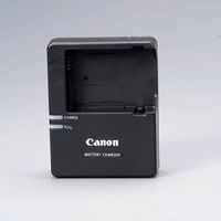 شارژردوربین کانن Canon LC-E8E باتری LP-E8|دوربین عکاسی و فیلم‌برداری|تهران, فردوسی|دیوار