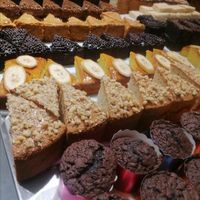 کیک تولد و کیک کافی شاپ و شیرینی و ...|خدمات پذیرایی/مراسم|تهران, سلسبیل|دیوار