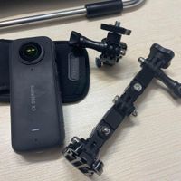 Insta 360 x3 اینستا به همراه لوازم فابریک|دوربین عکاسی و فیلم‌برداری|تهران, شهر زیبا|دیوار