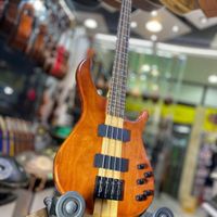 Guitar Bass Yamaha professionalآکبند|گیتار، بیس، امپلیفایر|تهران, افسریه|دیوار