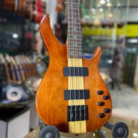 Guitar Bass Yamaha professionalآکبند|گیتار، بیس، امپلیفایر|تهران, افسریه|دیوار