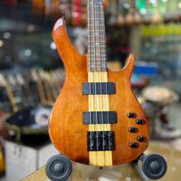 Guitar Bass Yamaha professionalآکبند|گیتار، بیس، امپلیفایر|تهران, افسریه|دیوار