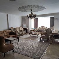 چهارباغ بالا/۱۲۰متر حیاط اختصاصی /قابل معاوضه|فروش آپارتمان|اصفهان, سعادت‌آباد|دیوار