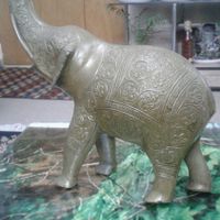 مجسمه برنجی فیل کار دست هستش|اشیای عتیقه|آمل, |دیوار