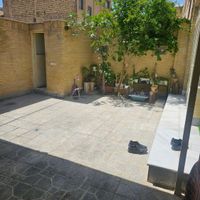 منزل ویلایی حیاط دار ، دربست|اجارهٔ خانه و ویلا|اصفهان, اشراق|دیوار