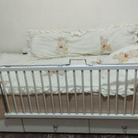 تخت خواب نوجوان همراه با کمد|تخت و صندلی بچه|تهران, فرحزاد|دیوار