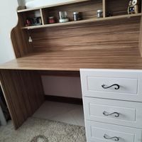تخت و میز تحریر دخترانه|تخت و سرویس خواب|تهران, زرکش|دیوار