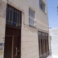 منزل ویلایی دو طبقه، ابتدای شاهدوچمران|فروش خانه و ویلا|اصفهان, فروردین|دیوار