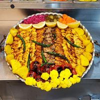 استخدام نیروی کار آشپزخانه غذاهای ایرانی|استخدام خدمات فروشگاه و رستوران|اصفهان, گل محمدی|دیوار