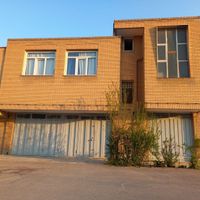 خانه ویلایی ۳۲۰ متری در شهرک کاوه|فروش خانه و ویلا|اصفهان, شهرک کاوه|دیوار