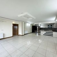 آپارتمان تک واحدی ۲ طرف نور ۱۴۵ متر خ رباط دوم|اجارهٔ آپارتمان|اصفهان, شهریار|دیوار