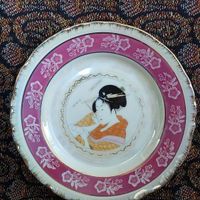 لوازم تزئینی قدیمی چای خوری و بشقاب|صنایع دستی و سایر لوازم تزئینی|مشهد, مطهری جنوبی|دیوار