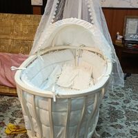 گهواره نوزادی چوبی|تخت و صندلی بچه|تهران, طرشت|دیوار